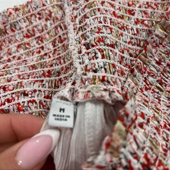 LINI mini flare skirt size medium - Picture 5 of 5